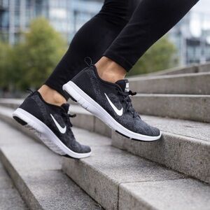 Nike Flex TR 9 Black and Gray Sneakers
